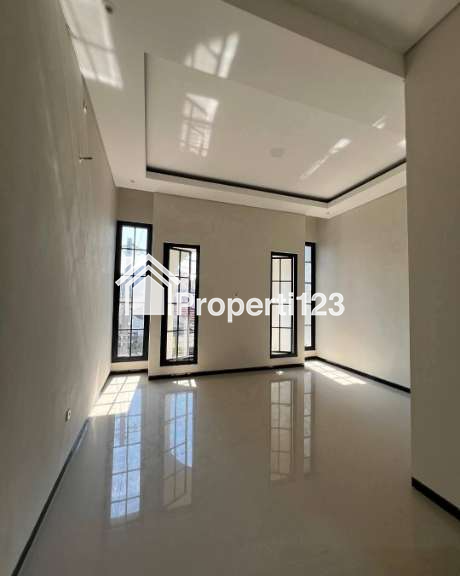 Dijual Rumah Baru Gress Lokasi Nirwana Eksekutif Rungkut Surabaya Timur - 3