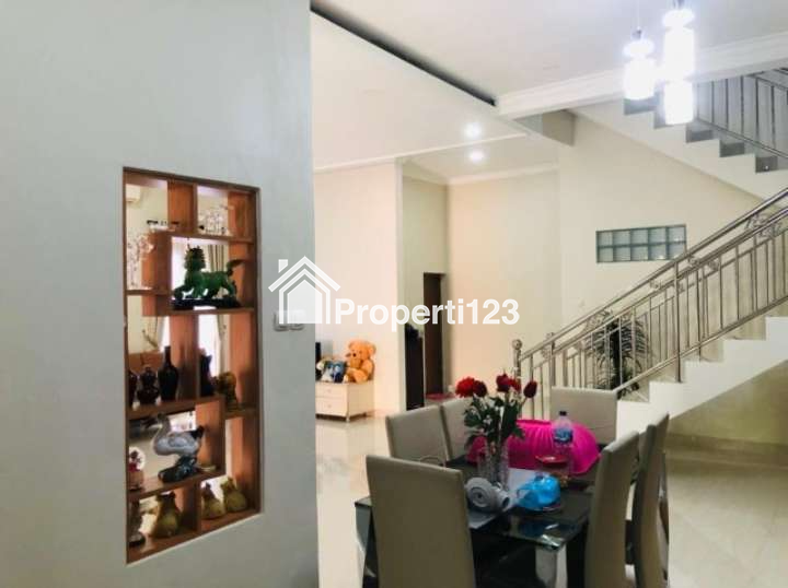 Rumah second 2 lantai murah siap huni hook dlm cluster dimampang depok - 3