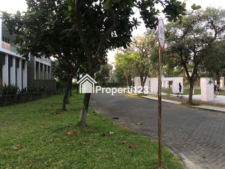Rumah Hook Siap Huni Lokasi Diamond Hill Citraland Surabaya - 3