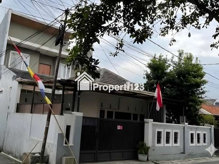 BU BANGET! RUMAH BARU RENOVASI 2M DI SAYAP SRIWIJAYA - HOOK & MEWAH! SIAPA CEPAT DIA DAPAT! - 1