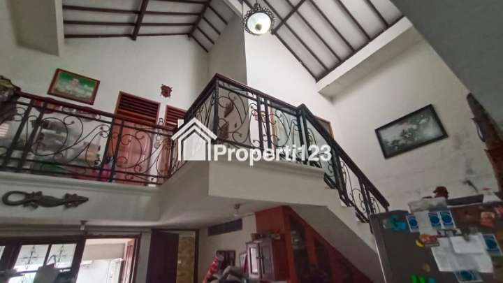 Rumah 1,5 lantai di Pisangan Ciputat Timur Tang Sel - 9