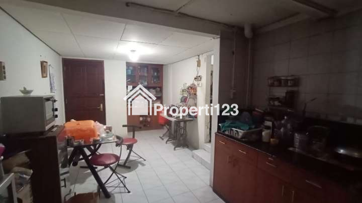 Rumah 1,5 lantai di Pisangan Ciputat Timur Tang Sel - 7