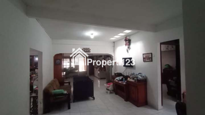 Rumah 1,5 lantai di Pisangan Ciputat Timur Tang Sel - 8