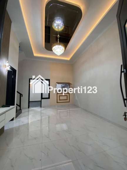 Rumah HOOK Minimalis Modern Baru Gress Lokasi Sawojajar 1 Malang Kota - 9