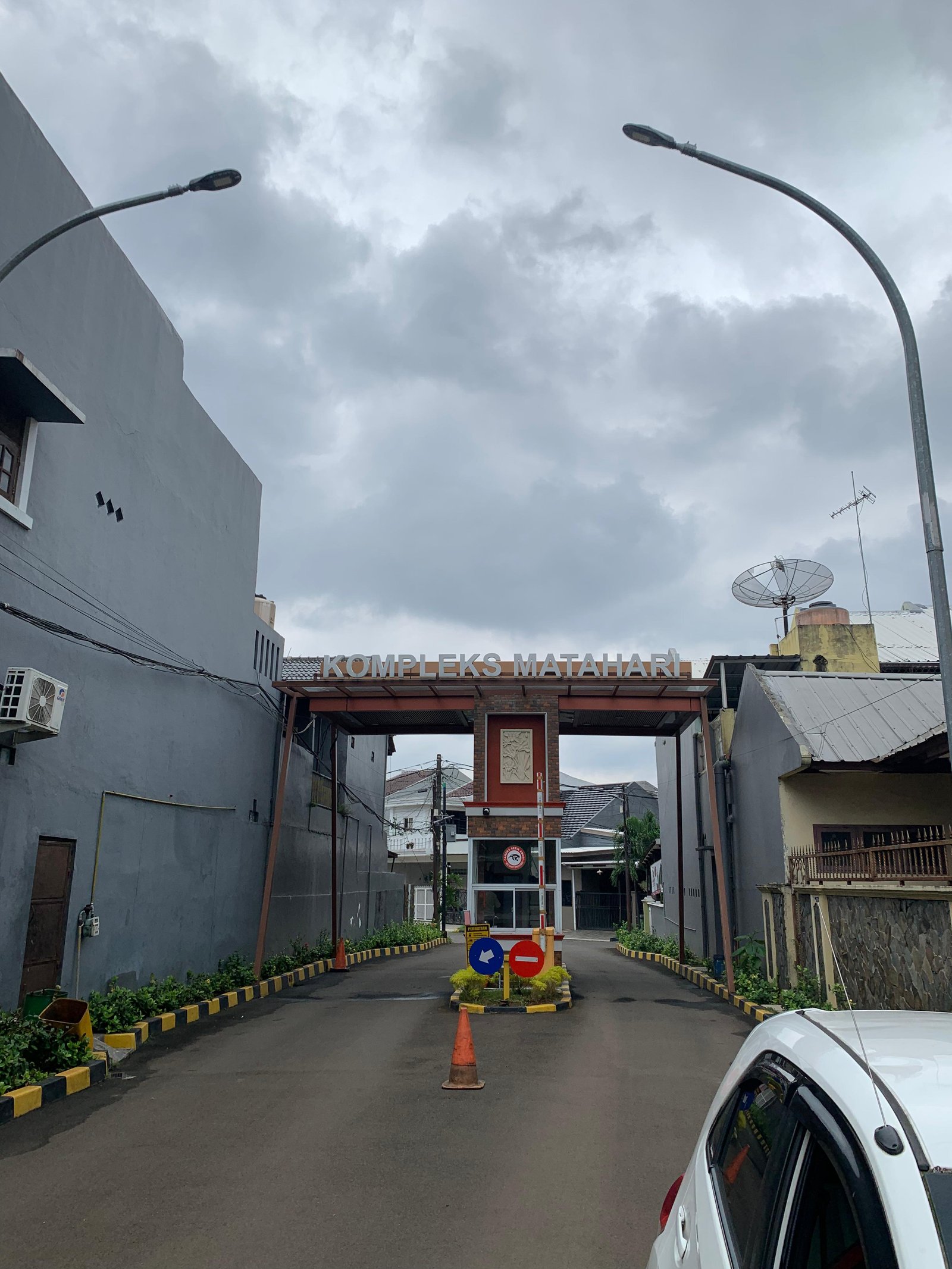 Dijual Rumah Tinggal - 14