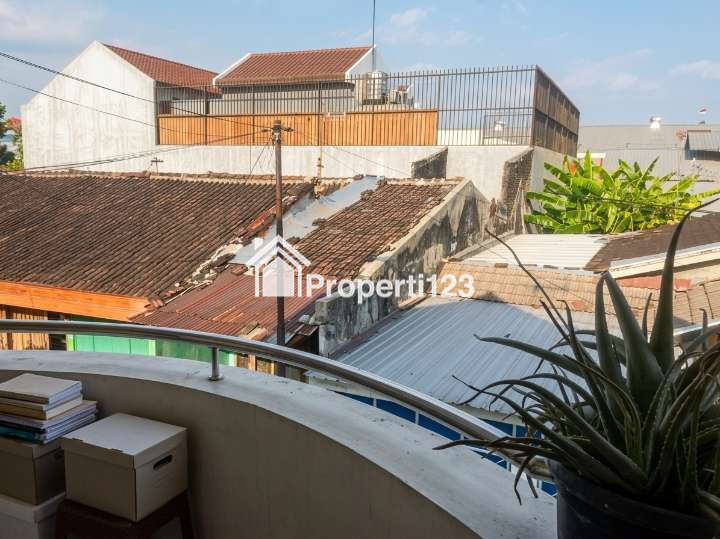 🔥 JUAL CEPAT! RUMAH 2 LANTAI TENGAH KOTA SOLO 🔥 💥 DISKON 100 JUTA – LANGKA DI LOKASI INI! - 4