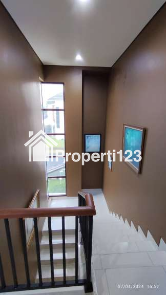 Rumah Hadap Taman Cluster Asera One South Harapan Indah Bekasi - 12
