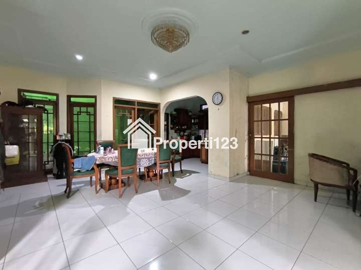 Rumah Hadap Taman Dalam Cluster Pasar Minggu Jakarta Selatan - 3