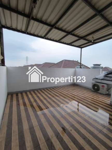 Rumah 5 Kamar Tidur Cluster Arana Kota Harapan Indah Bekasi - 19