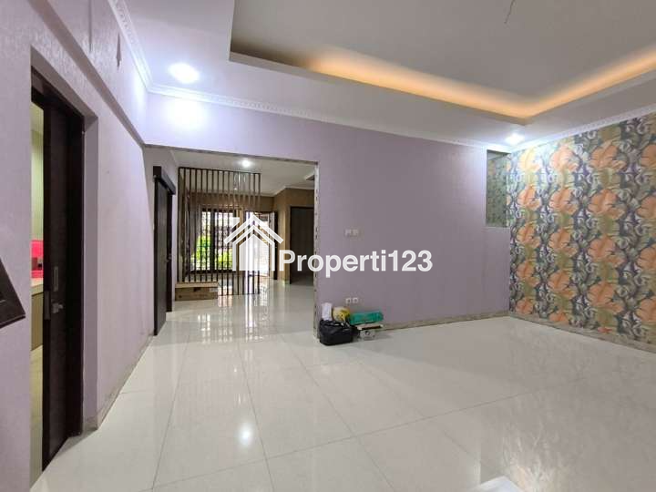 Rumah 5 Kamar Tidur Cluster Arana Kota Harapan Indah Bekasi - 5