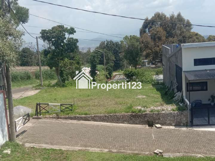 Tanah padat pinggir jalan desa Pakuhaji Bandung Barat - 4
