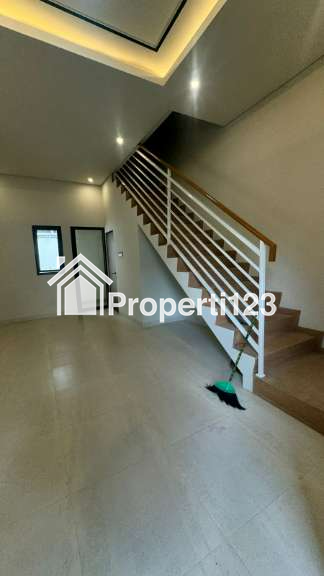 Dikontrakkan Rumah Baru 2 Lantai Siap Huni di lokasi super strategis Rempoa Bintaro, Pesanggrahan, Jaksel. - 6