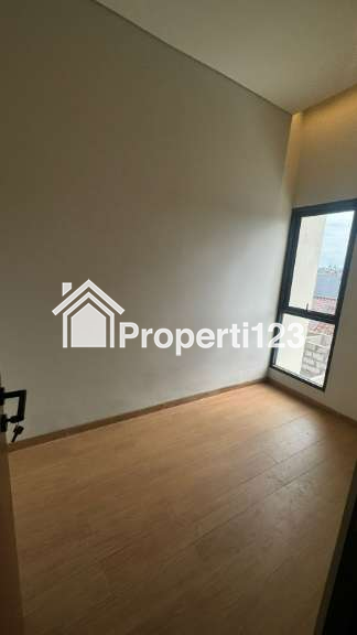 Dikontrakkan Rumah Baru 2 Lantai Siap Huni di lokasi super strategis Rempoa Bintaro, Pesanggrahan, Jaksel. - 11