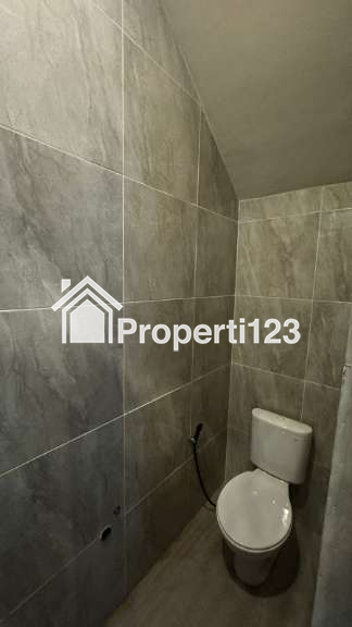 Dikontrakkan Rumah Baru 2 Lantai Siap Huni di lokasi super strategis Rempoa Bintaro, Pesanggrahan, Jaksel. - 13