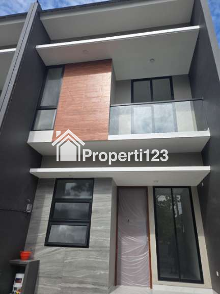 Rumah Modern Baru Gress Siap Huni Lokasi Baruk Utara Rungkut Surabaya Timur - 2