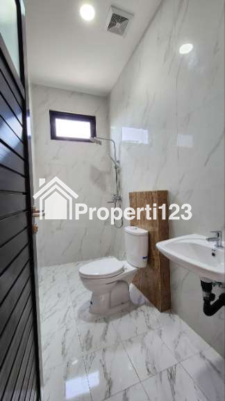 Rumah Baru Gress Siap huni Di Perumahan Pondok Nirwana Rungkut Surabaya - 2