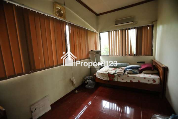 BU Rumah mewah dan tanah 400 m2 Gema Pesona Estate Depok - 5