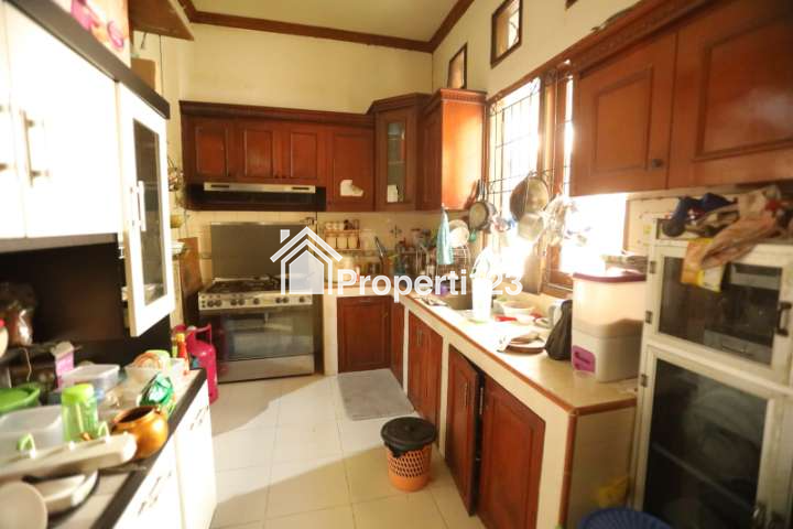 BU Rumah mewah dan tanah 400 m2 Gema Pesona Estate Depok - 4