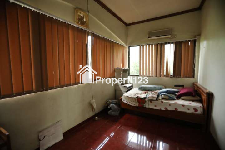 BU Rumah mewah dan tanah 400 m2 Gema Pesona Estate Depok - 3