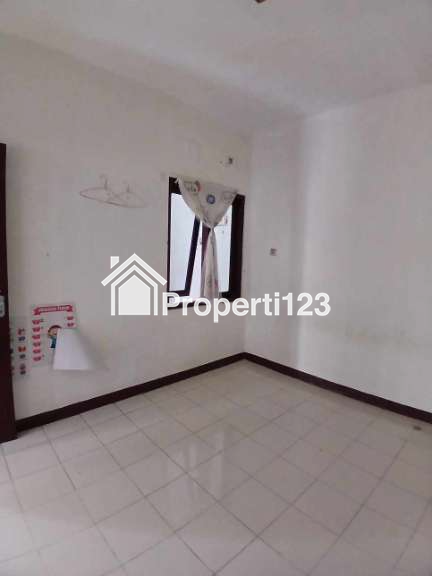 Rumah second murah di Bella Casa Residence Depok - 5