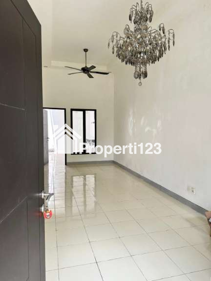 Rumah Siap Huni Cluster Ebony Green Ara Harapan Indah Bekasi - 3