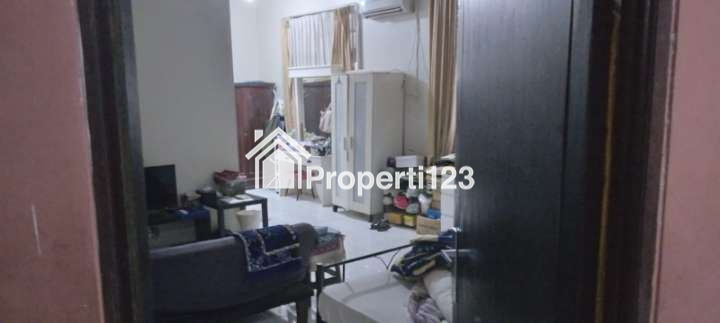 Rumah second murah tanah luas siap huni lokasi strategis dicinere depok - 6