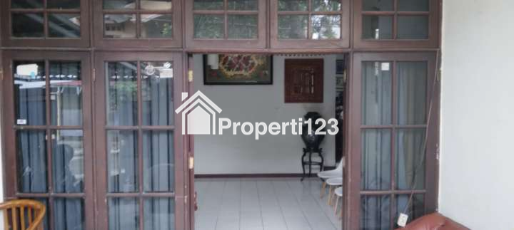 Rumah second murah tanah luas siap huni lokasi strategis dicinere depok - 4