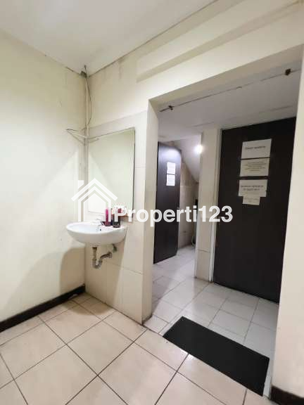 Disewakan Gedung Komersial di Kebayoran Baru Jakarta Selatan - 4