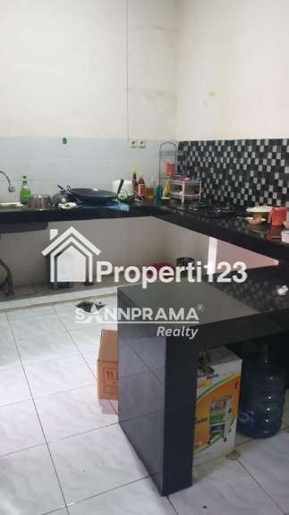 Rumah second 2 lantai murah siap huni plus toko dicilodong,Depok - 6