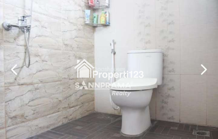 Rumah second 2 lantai murah siap huni plus toko dicilodong,Depok - 5