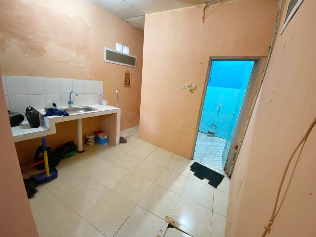 Rumah Dijual Murah Lokasi Sangat Strategis di Tanah Baru Beji Kota Depok - 8