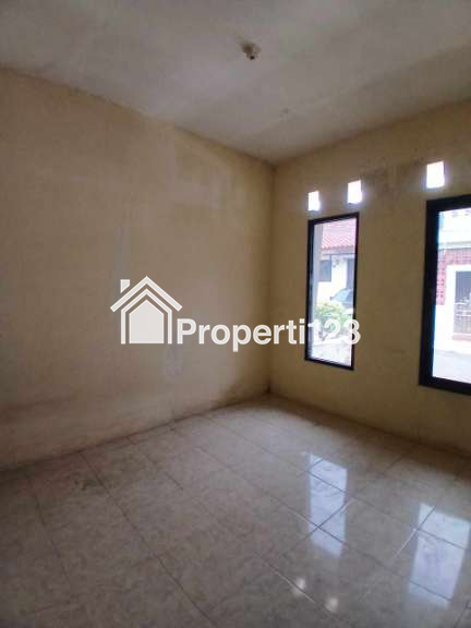 Rumah second murah dicluster bella Casa Residence depok - 3