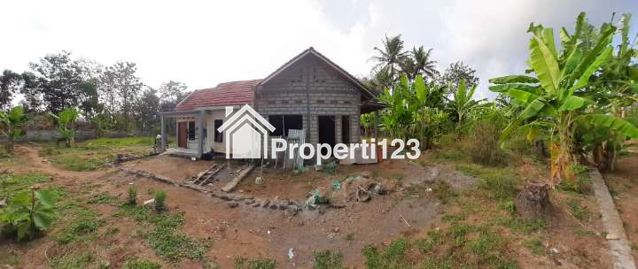 DIJUAL / DISEWAKAN TANAH PEKARANGAN - 1