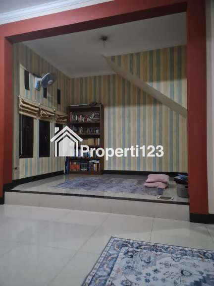 Dijual rumah luas murah di Bekasi - 11