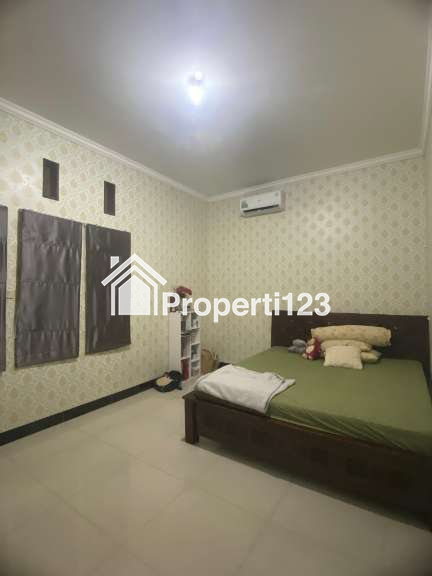 Dijual rumah luas murah di Bekasi - 12