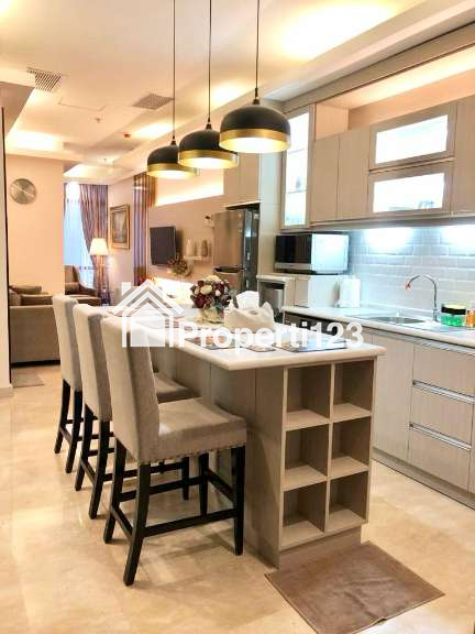 Disewakan Apartemen  Luas 64 m2 di Sudirman Suites , Jakarta Pusat Murah - 2