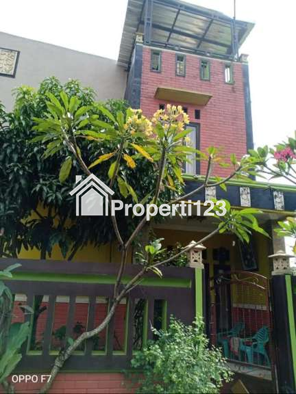 Rumah second 3 lantai murah siap huni dicipayung Depok - 1