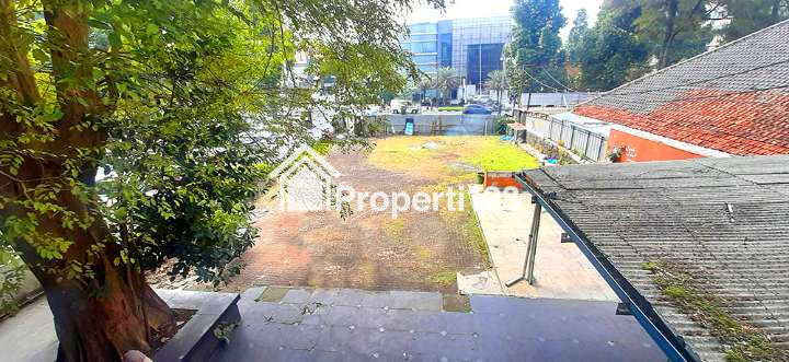 Tanah 2022 m2 SHM Muka 20 Meter Jarang Ada Lokasi Premium Super Strategis  di Jalan Ir. H. Juanda - Dago Bandung - 12