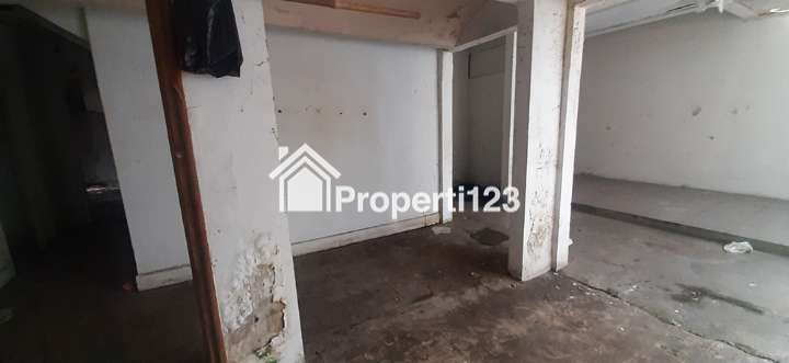 Tanah 2022 m2 SHM Muka 20 Meter Jarang Ada Lokasi Premium Super Strategis  di Jalan Ir. H. Juanda - Dago Bandung - 8