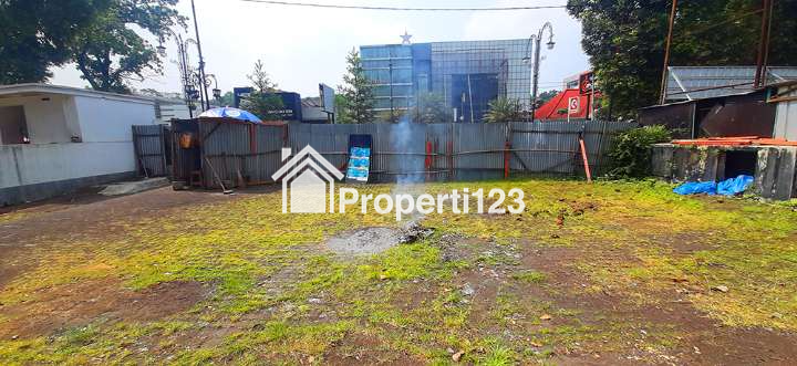 Tanah 2022 m2 SHM Muka 20 Meter Jarang Ada Lokasi Premium Super Strategis  di Jalan Ir. H. Juanda - Dago Bandung - 14