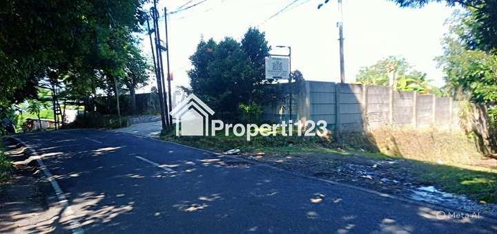 Tanah 3890 m2 SHM Muka 40 Meter Lokasi Premium Super Strategis View Lapang Golf  dan kota Bandung di Jalan Cigadung Dago - 8
