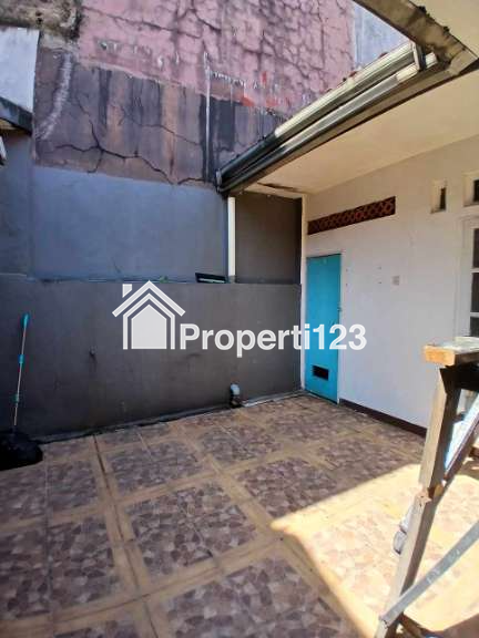 Rumah second terawat di Bella Casa Residence Depok - 12