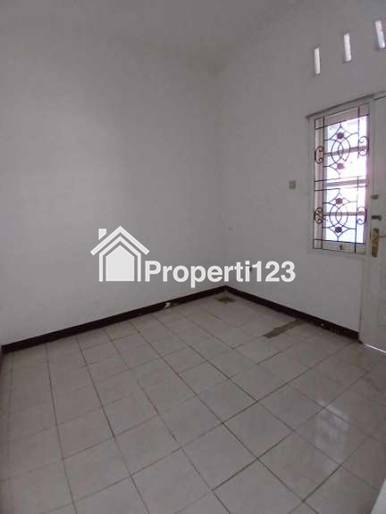 Rumah second terawat di Bella Casa Residence Depok - 6