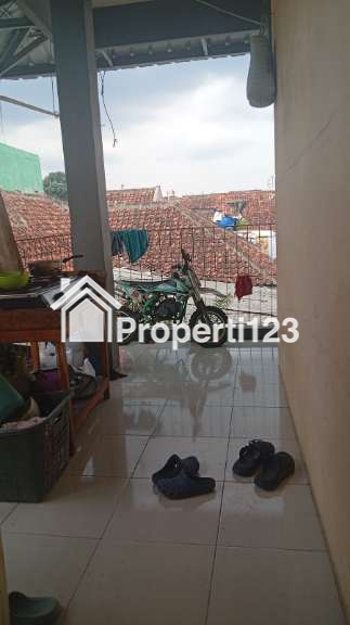 Dijual Cepat BU Rumah Kontrakan 2 tingkat 6 pintu - 3