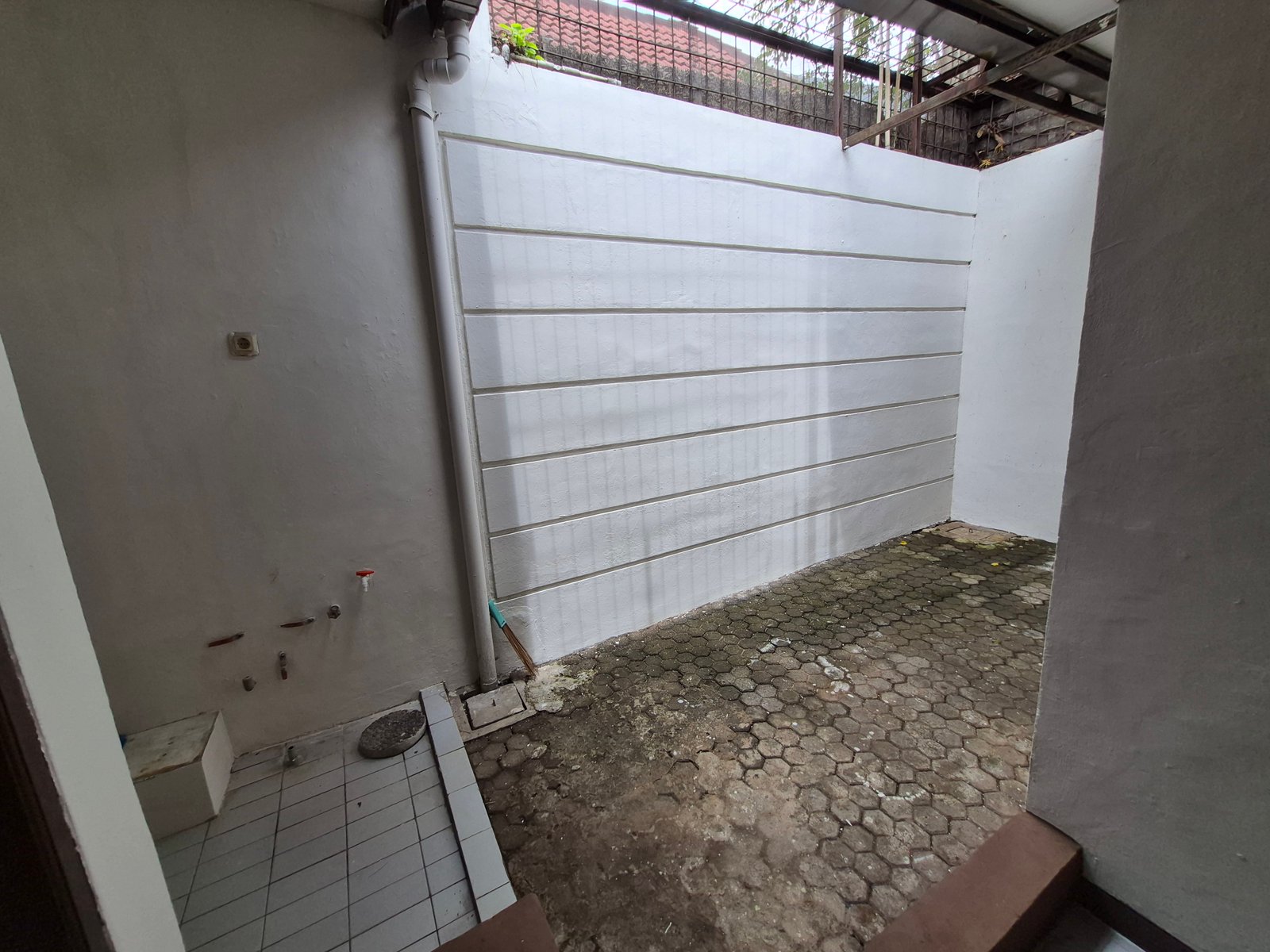 Disewakan rumah gading serpong sektor 1B langsung huni - 16