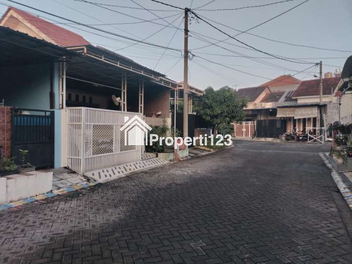 Rumah Murah Lokasi Strategis - 6