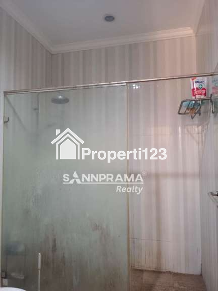 Rumah second mewah siap huni murah lokasi strategis disukmajaya depok - 5