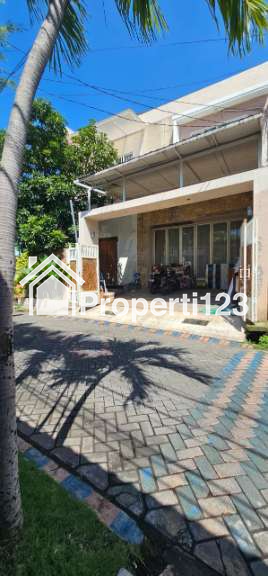 Rumah Lokasi Strategis di Mojoklanggru Gubeng Surabaya Private Pool Siap Huni - 5