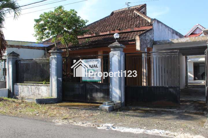 Dijual Rumah dan Ruko Pinggir Jalan di Desa Purwoharjo, Kec. Purwoharjo, Kab. Banyuwangi - 2