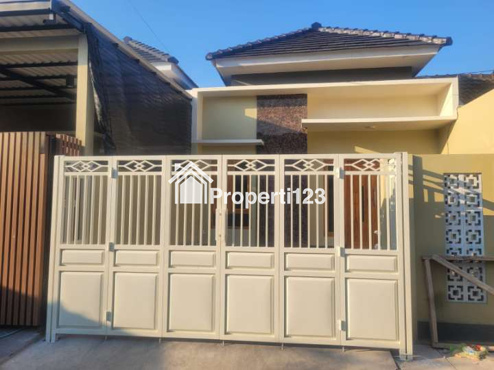 Rumah Baru Gress Minimalis Modern Siap Huni Di Perum Pondok Manggala Wiyung Surabaya - 1